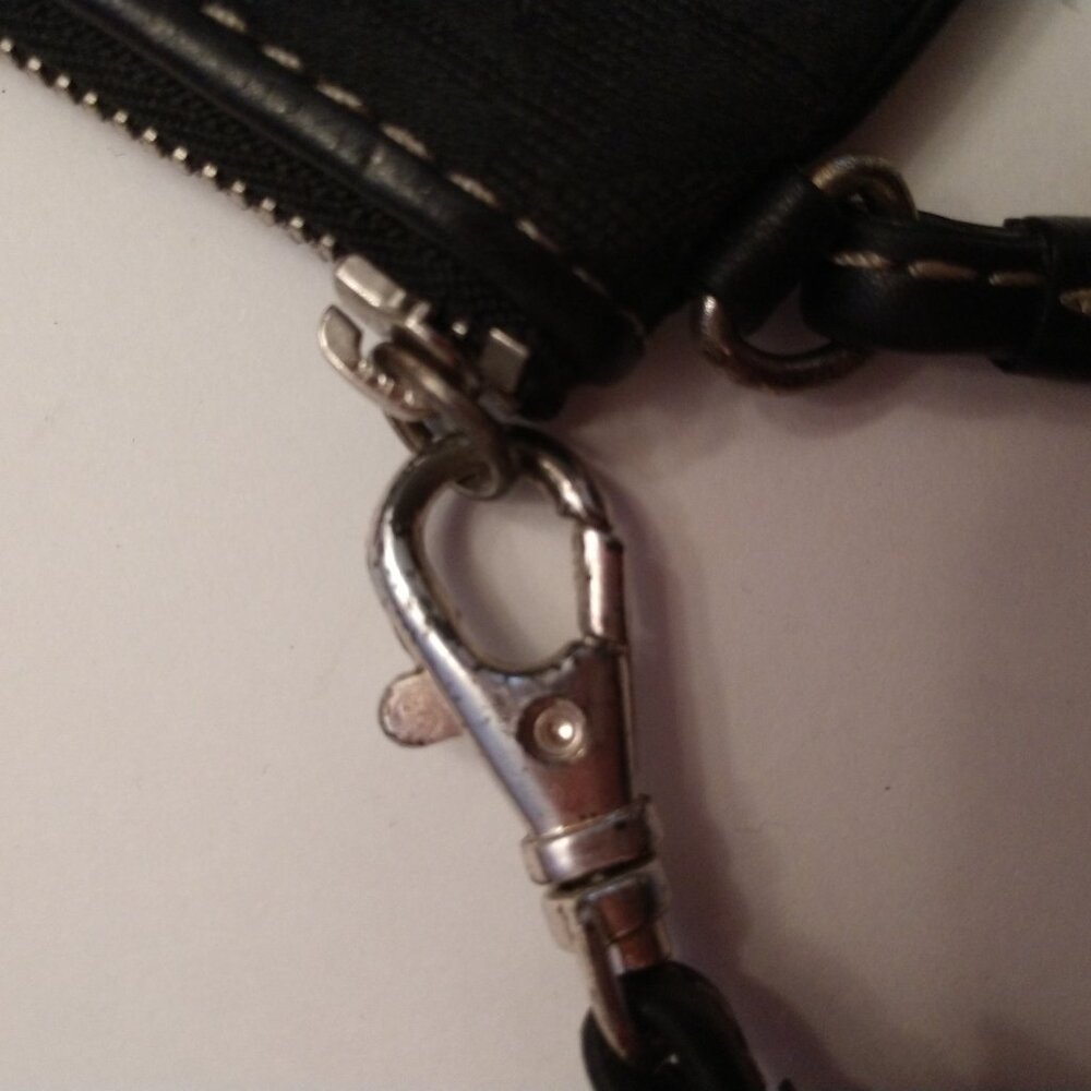 Michael Kors black wristlet - Picture 6 of 6